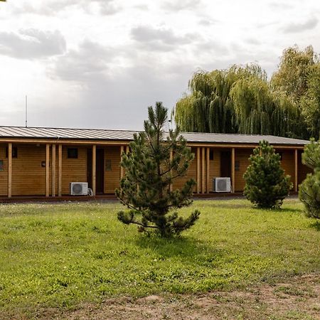 Halfarock Vízi-Erdei Apartmanház Levelek Kültér fotó